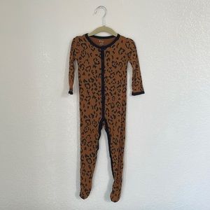 Kyte Baby Snap Footie in Big Leopard